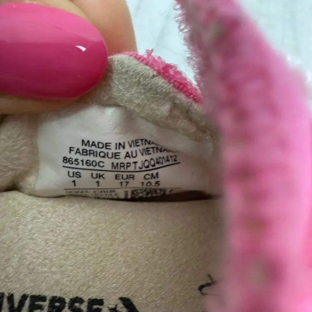 Converse All Star Crib Shoes Toddler Infant Pink Canvas Lace Up Sneakers Size 1